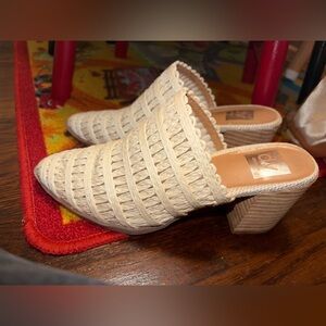 Dolce Vita (DV) woven raffia mules cream